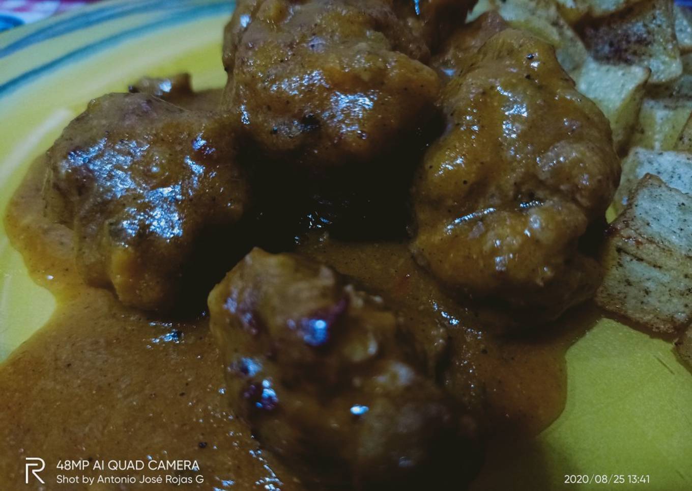 Albóndigas en salsa