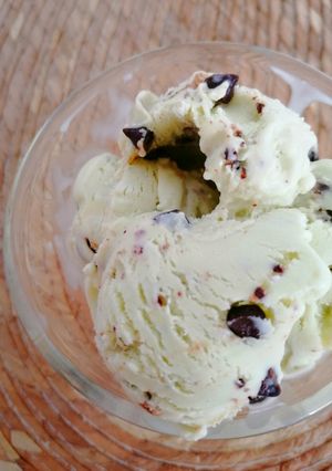 Una foto de Helado de choco menta