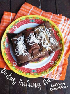 Foto resep Dadar Gulung Cokelat Isi Pisang Cokelat Keju