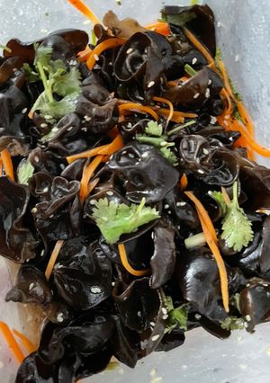 涼拌雲耳 的食譜成品照片