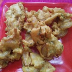A picture of Onion pakora.