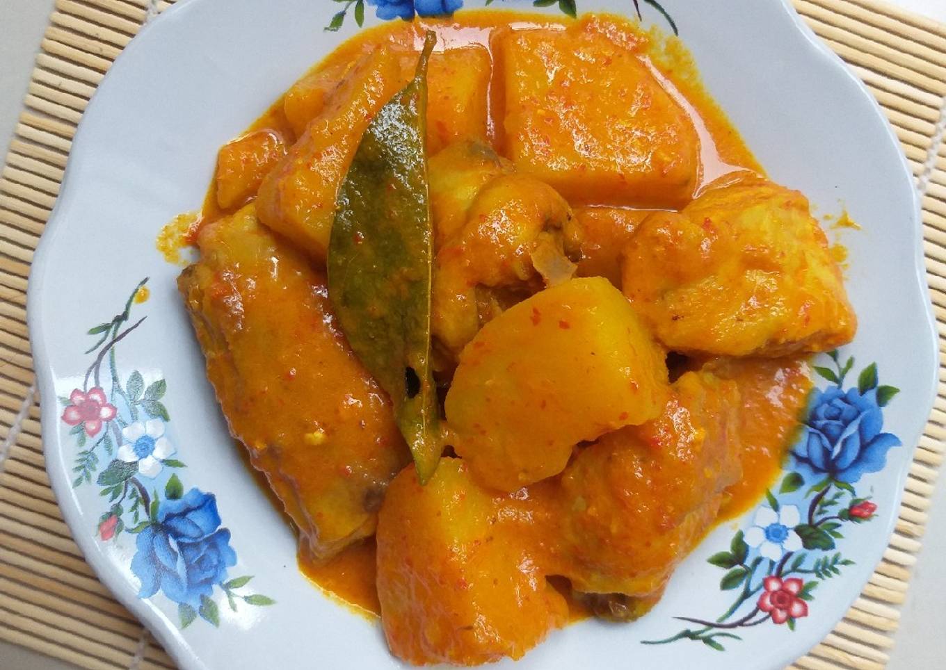 Ayam Kentang Santan