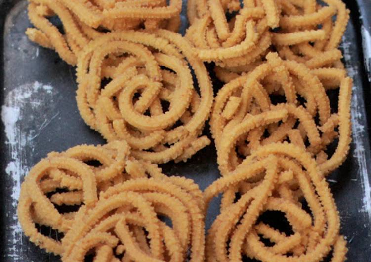 Mullu Murukku or Manamkombu