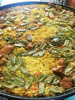 Una foto de Paella valenciana paso a paso