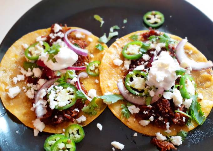 Simple Way to Make Quick Chilorio Tacos