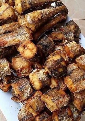 A picture of Fried fish.