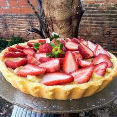 A picture of Tarta de frutillas🍓🍓🍓.