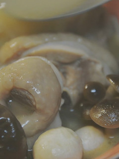 清甜可口 健康蔬食版 麻油雞湯 (動畫教學) 的食譜成品照片