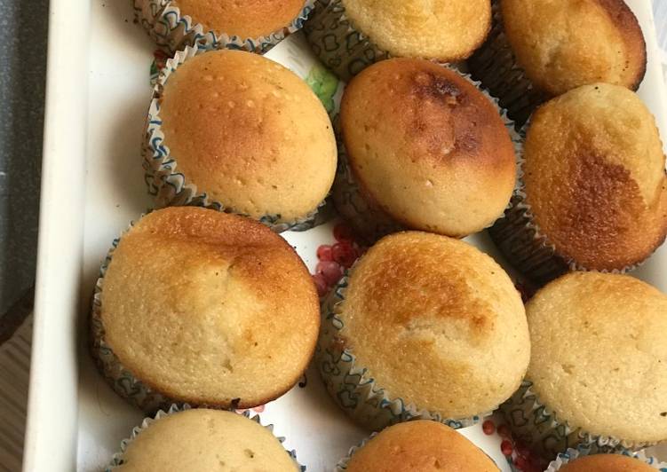 Recipe of Speedy Oil based vanilla cup cake