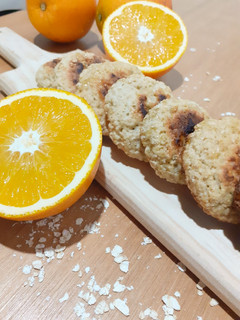 Una foto de Galletitas de avena y naranja