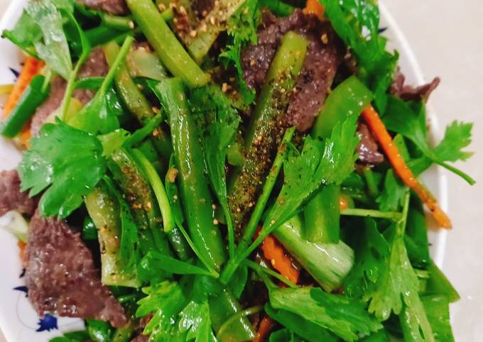Giải mã công dụng của rau tiến vua - Thực phẩm tuyệt vời cho sức khỏe và sắc đẹp Giải mã công dụng của rau tiến vua - Thực phẩm tuyệt vời cho sức khỏe và sắc đẹp