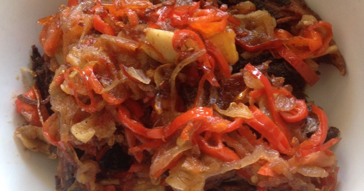 Ikan tuna sambel keet (masakan bali)