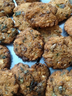 பருப்பு வடை(Paruppu vadai recipe in tamil) செய்முறை முக்கிய புகைப்படம்