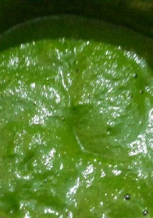 A picture of Hara chana ki spicy chutney.