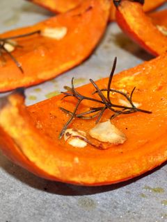 Fűszeres sült sütőtök recept fotója