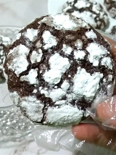 Foto resep Chocolate crinkle cookies