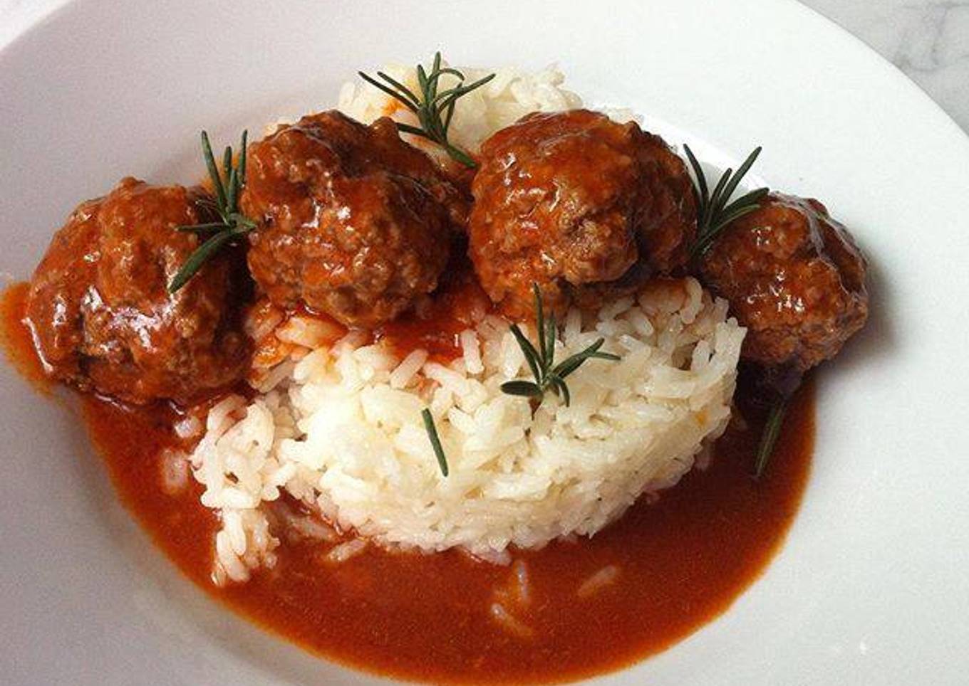 Albóndigas Hawaianas