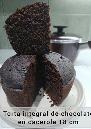 Una foto de Torta integral de chocolate en cacerola de 18 cm Essen