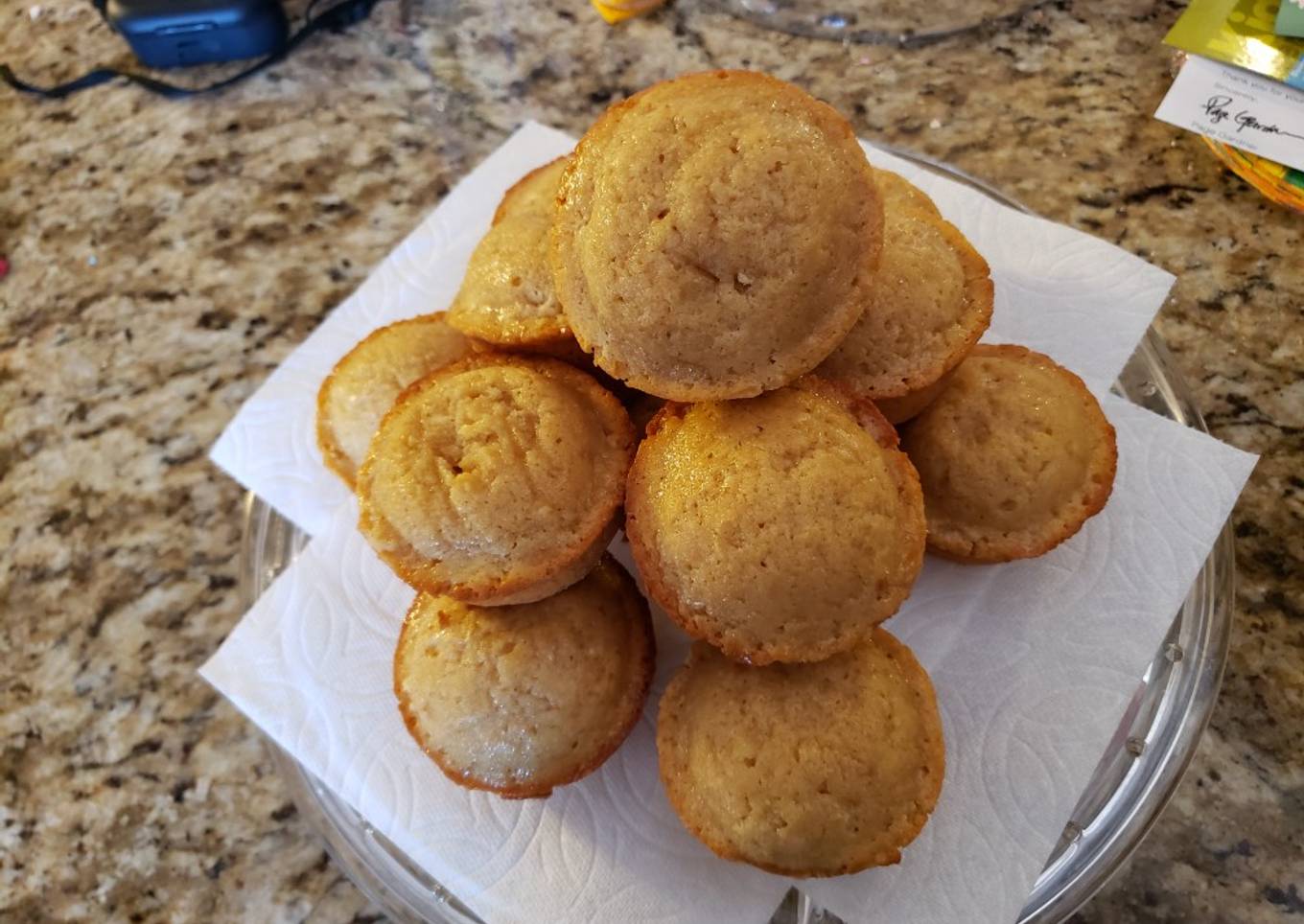 Cinnamon Honey Cakes