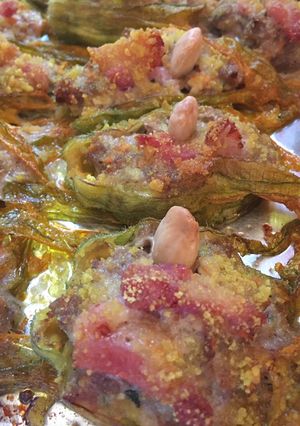 Foto di Barchette di Fiori di Zucca alle mandorle e pancetta