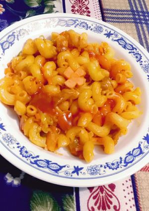 A picture of Macronies.