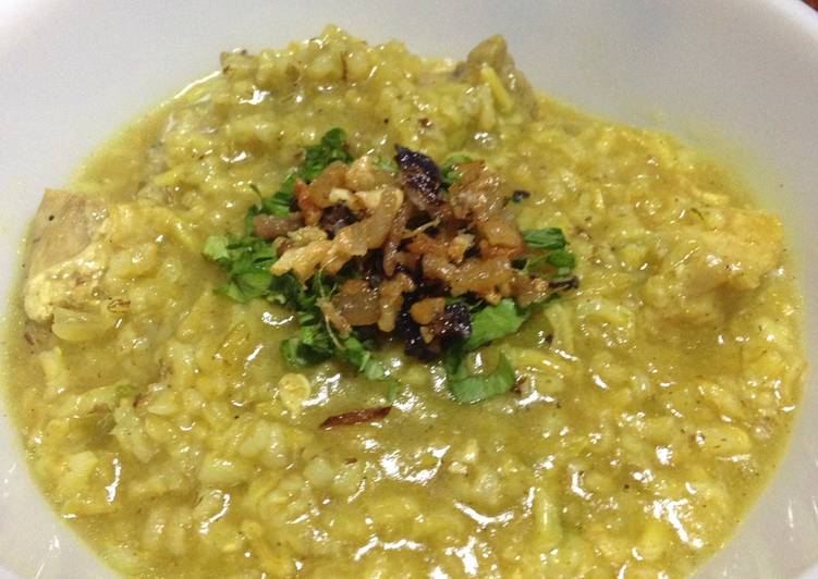 Recipe of Quick Turmeric Arroz Caldo - Filipino Chicken Congee with a Twist (with Brown Red Rice)