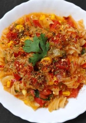 A picture of Red sauce pasta.