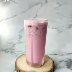 A picture of Rose Milk Shake.