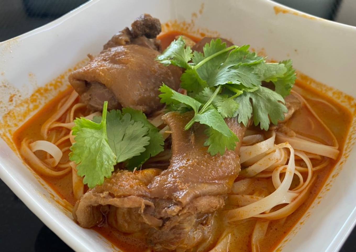 Massaman Chicken with Noodle