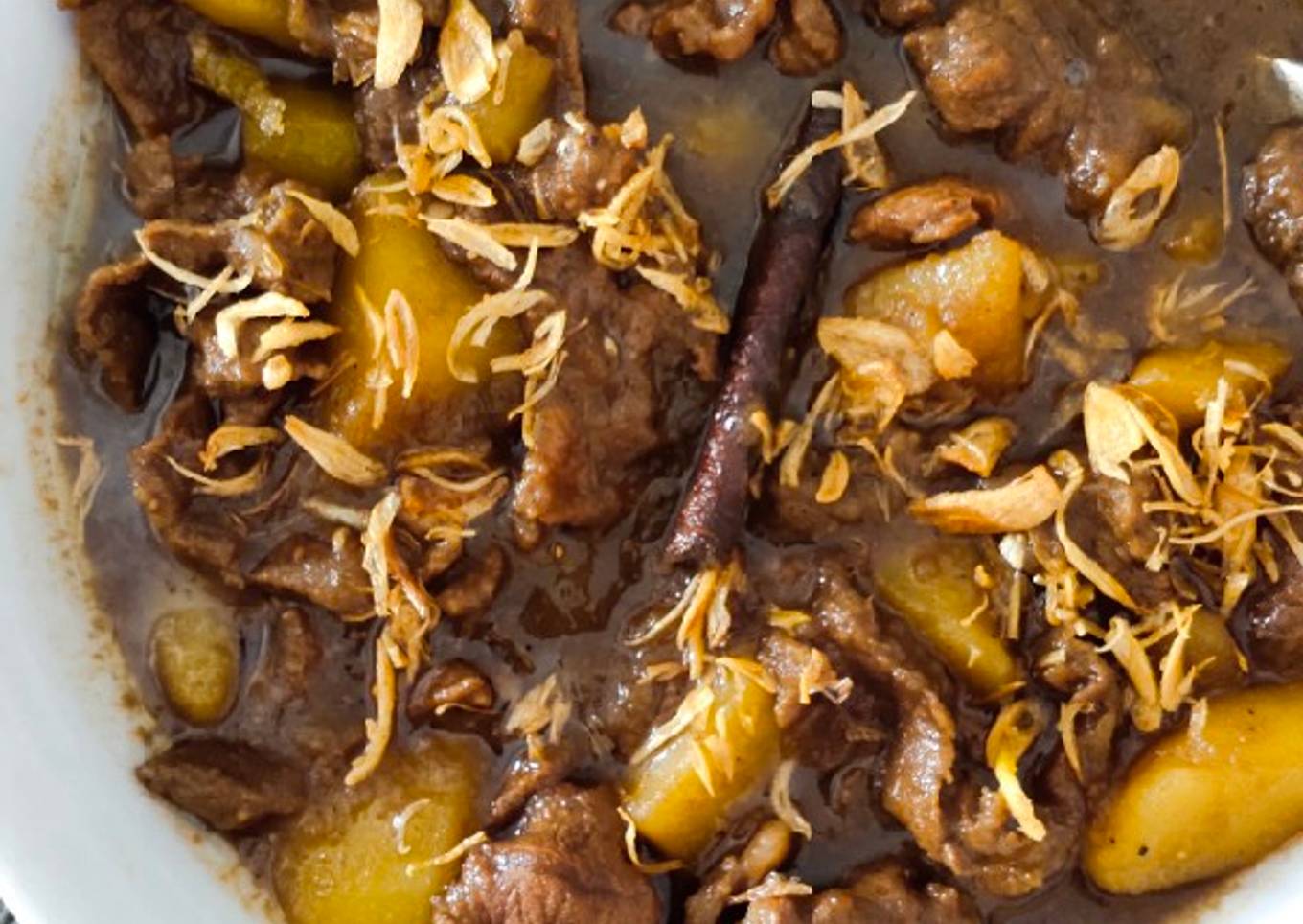 Semur Daging Sapi 3 Bahan Aja!