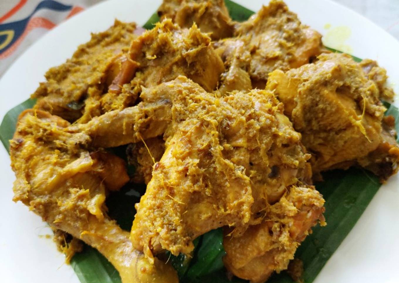 21. Ayam Ungkep Bumbu Kuning