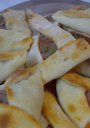 Una foto de "Fatay" Empanada tradicional árabe