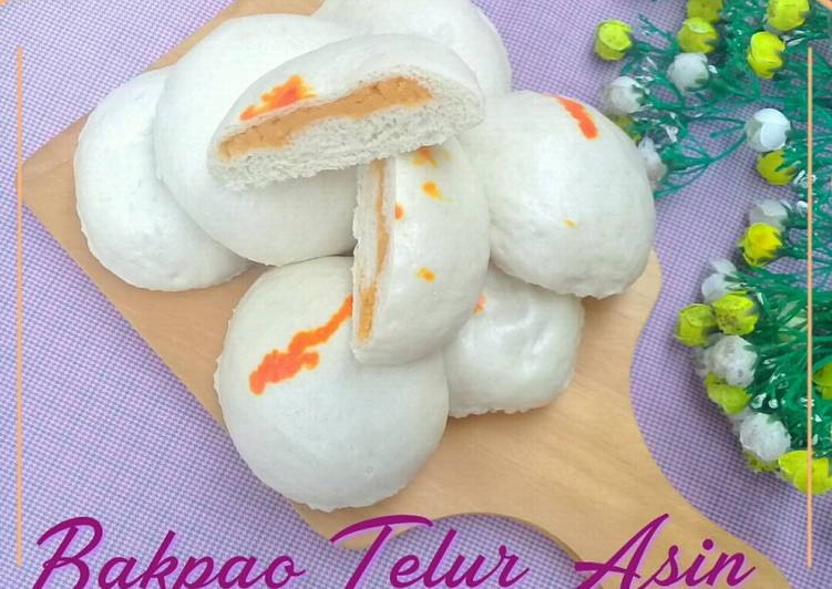 Bakpao Telur Asin