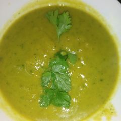 A picture of Butternut spinach soup.