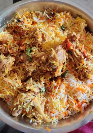হায়দ্রাবাদী বিরয়ানী (Hyederabadi biryani recipe in Bengali) রেসিপির প্রধান ছবি