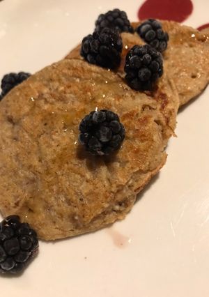 Una foto de Tortitas de muesli y banana