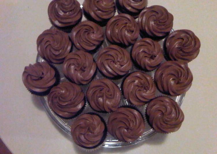 Simple Way to Prepare Quick Chocolate cream cheese frosting