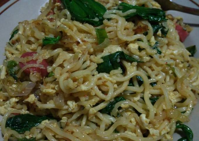 Mie Goreng Lauk Lapar