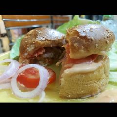 A picture of Veg burger (Indian Style).