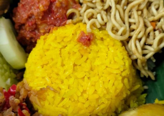 resep-nasi-kuning-rice-cooker-oleh-arini-mustikaningrum-cookpad