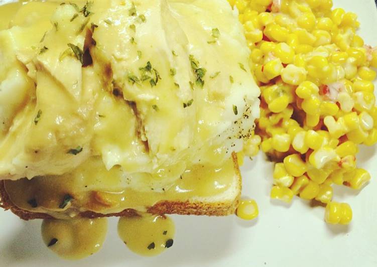 Crockpot Chicken &amp; gravy &amp; mashed potatoes on Texas bread