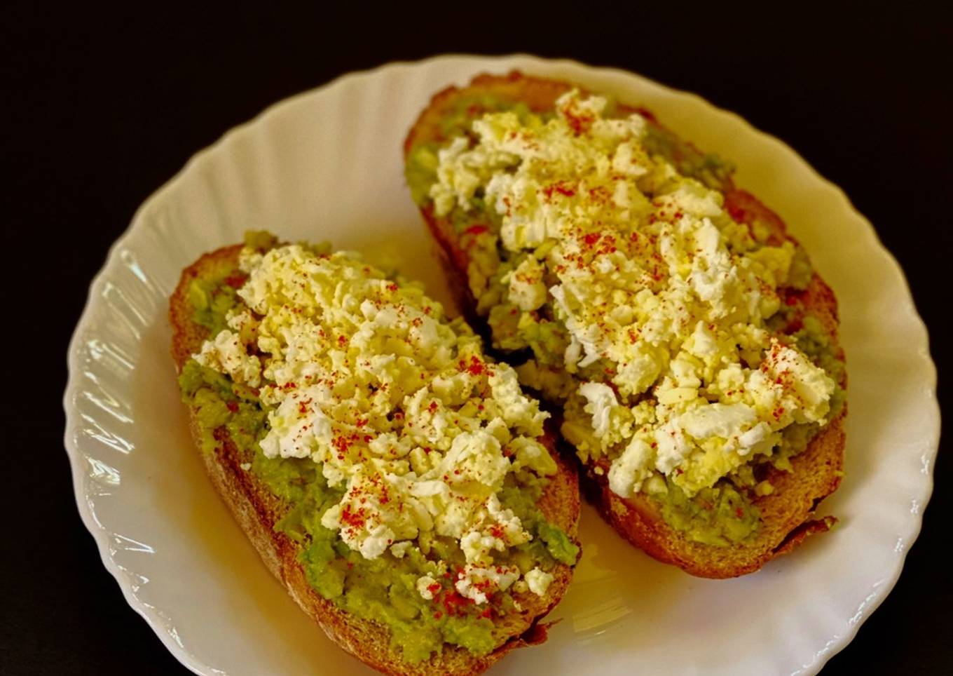 Shredded egg avocado toast