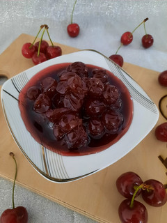 عکسی از دستور مربای آلبالو گیلاسی