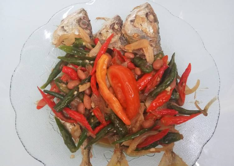 Resep Kembung Masak Tauco | Cara Membuat Kembung Masak Tauco Yang Enak Dan Lezat