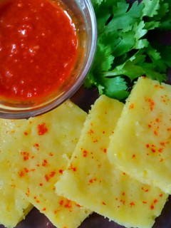 ખાટા ઢોકળા(Steam live khatta dhokla recipe in Gujarati) રેસીપી મુખ્ય ફોટો