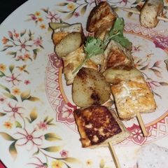 Paneer tikka A picture of Paneer tikka.