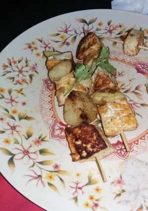 A picture of Paneer tikka.
