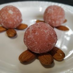 Badam laddu A picture of Badam laddu.