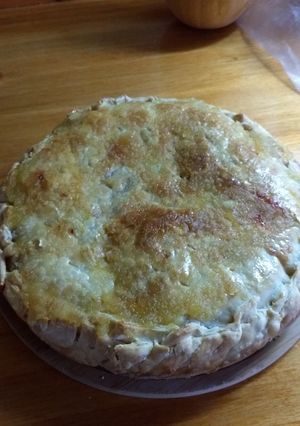 Una foto de Pastel de manzana y pastelera