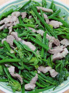 【厚生廚房】龍鬚菜炒肉絲 的食譜成品照片